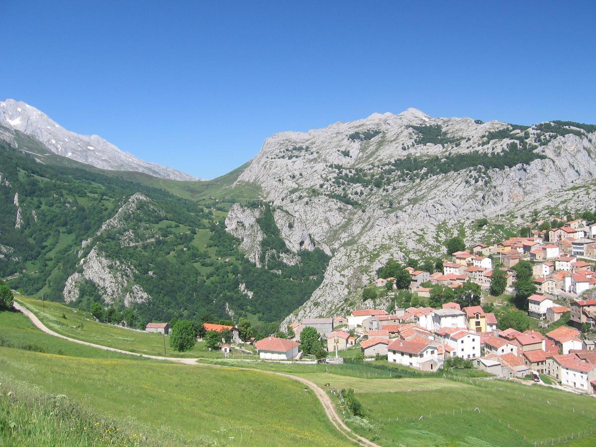 Albergue Pena Castil Сотрес Екстер'єр фото